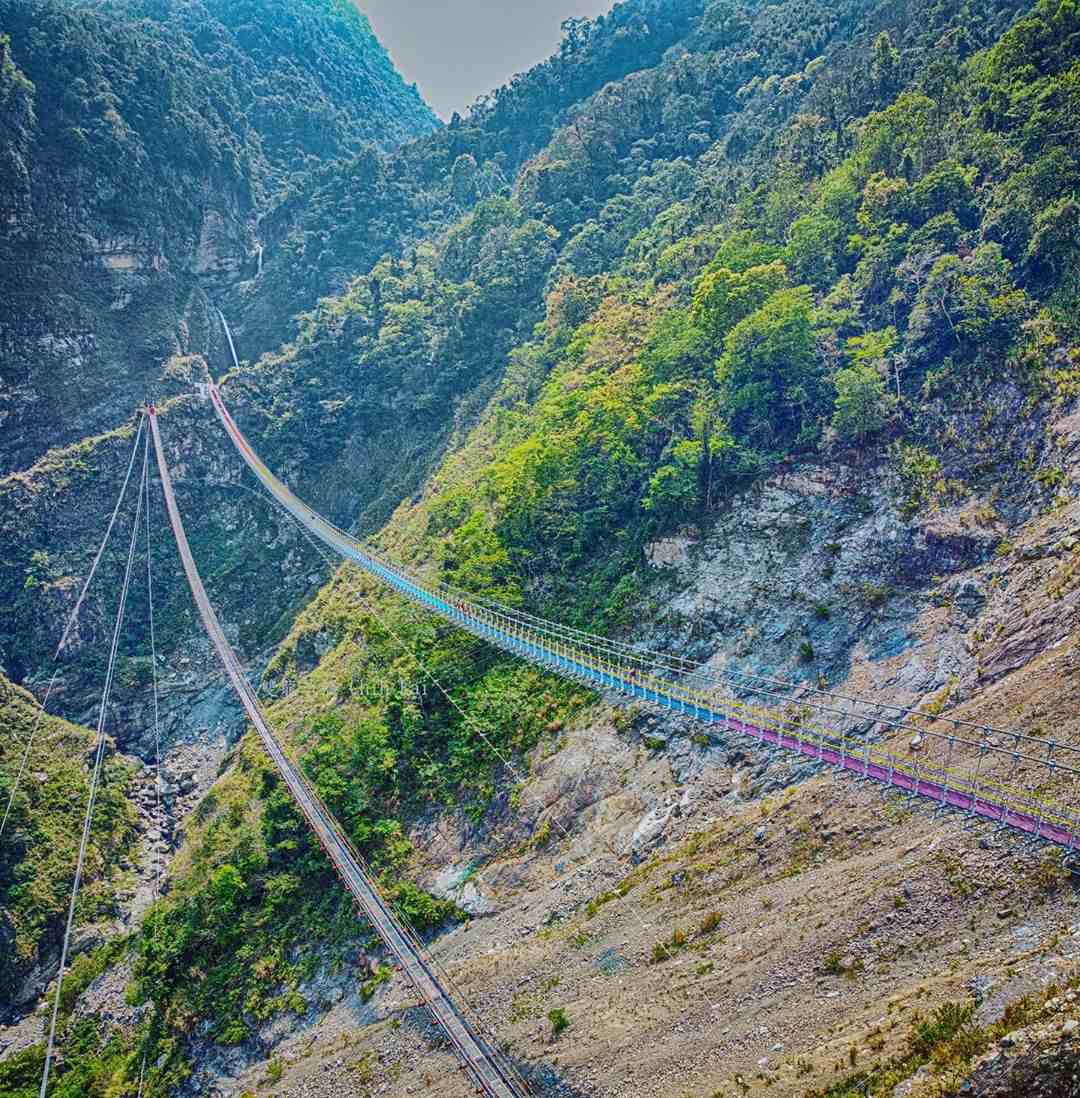 雙龍瀑布七彩吊橋 雙龍瀑布 南投信義 雙龍部落 雙龍七彩吊橋