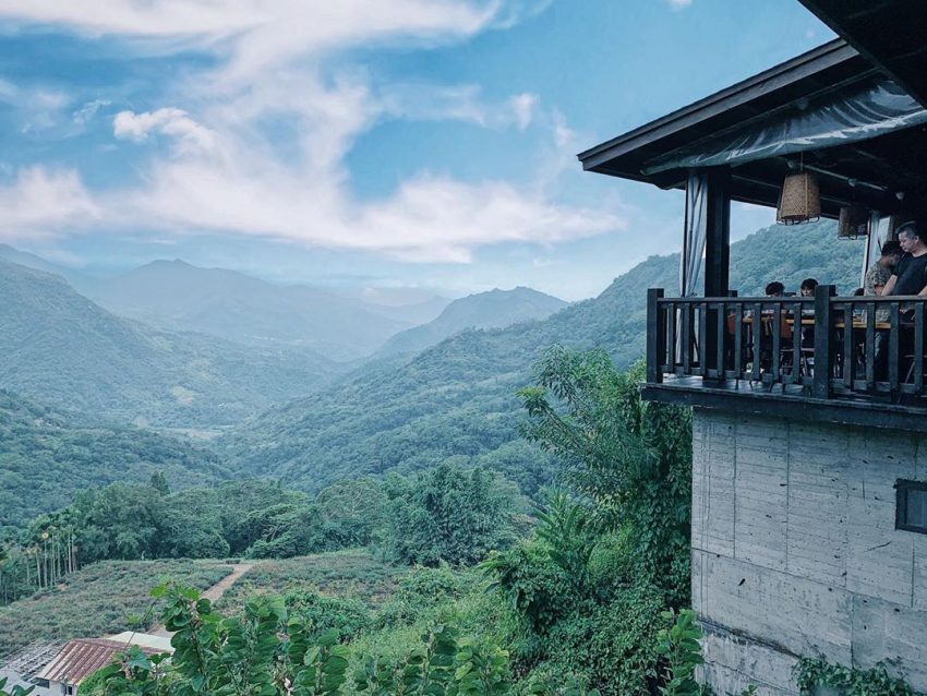 嘉義,阿里山,梅山,嘉義美食,阿里山美食,梅山美食,阿里山特色餐廳,鄒族部落美食,阿里山咖啡,異國料理,游芭絲鄒宴餐廳,阿將的家,Hana廚房,空氣圖書館,阿嬤咖啡,原民美食