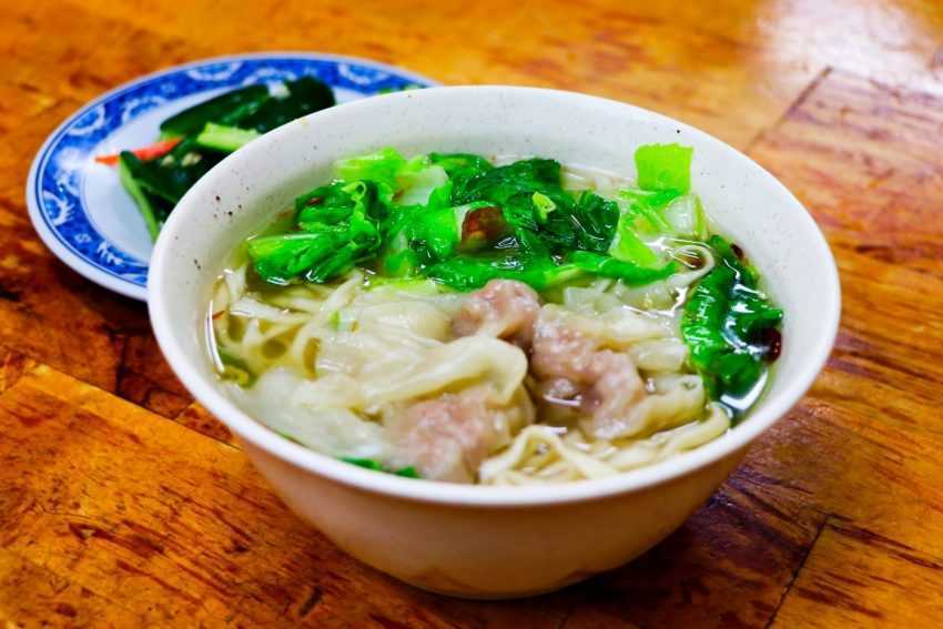 霧峰美食 九份老麵店|九份老街必吃|飄香五十年的古早味小吃店《推薦招牌牛肉麵&餛飩麵》 2025 九份老麵店|九份老街必吃|飄香五十年的古早味小吃店《推薦招牌牛肉麵&餛飩麵》 10 2025
