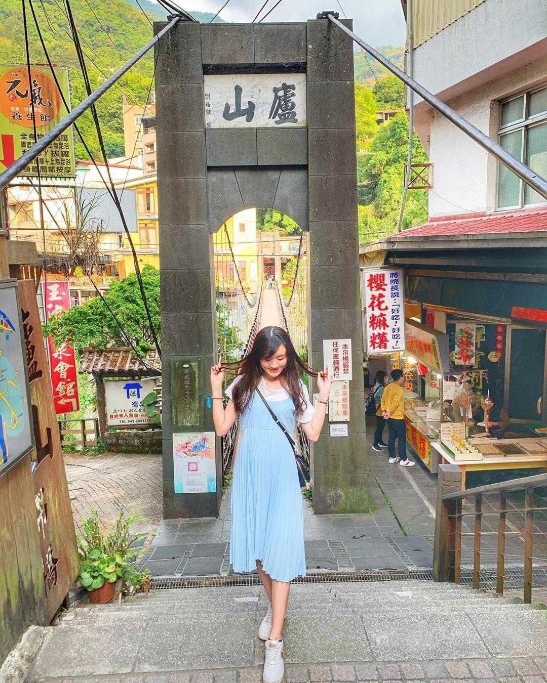 廬山溫泉|探訪失落秘境,廬山老街現況還能去玩嗎|野溪泡湯、住宿推薦 2023 廬山溫泉 | 廬山吊橋