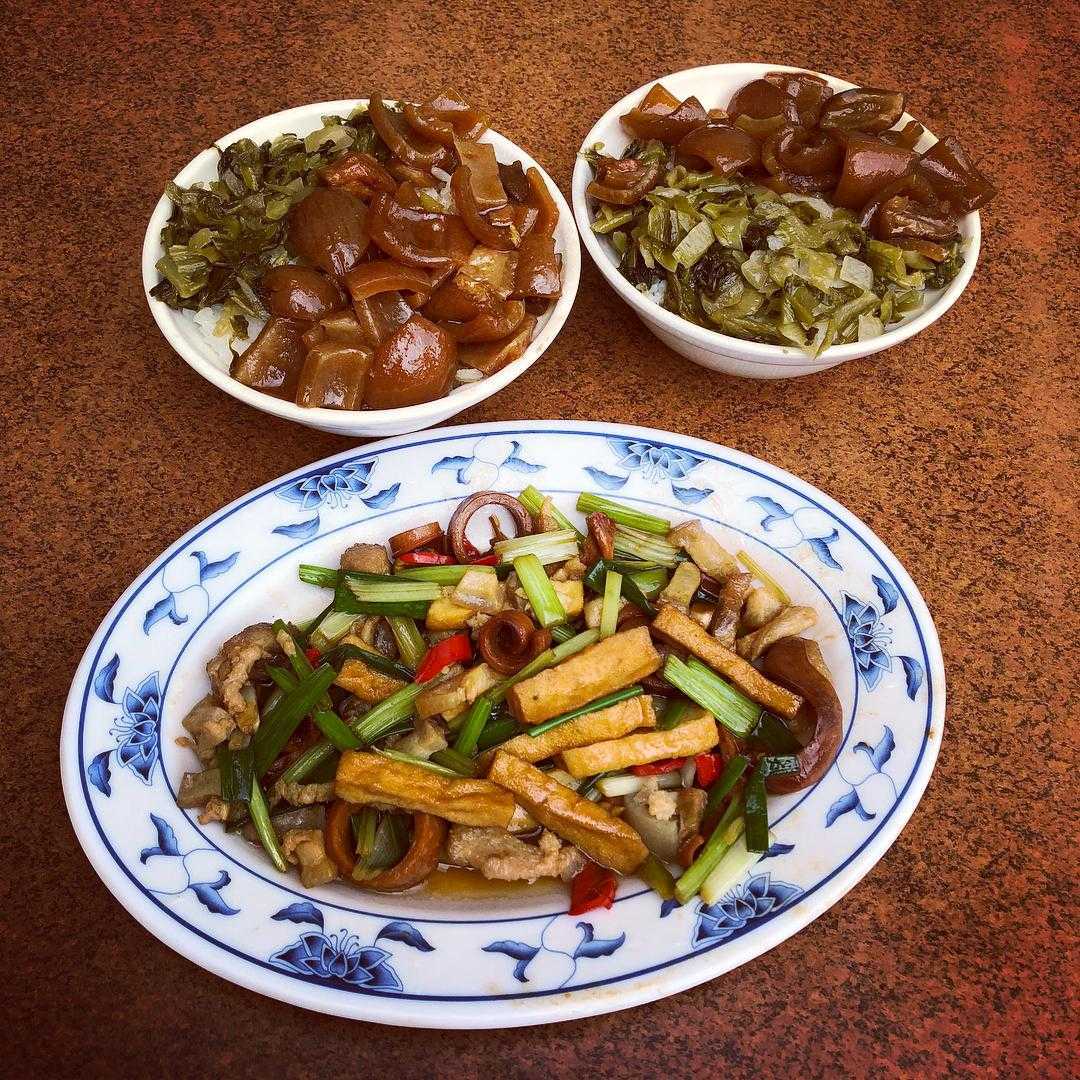 松鶴小吃店 松鶴小吃店