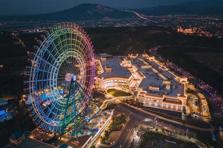 天空之夢摩天輪點燈 天空之夢摩天輪點燈 麗寶樂園交通 麗寶樂園 交通 麗寶樂園門票399 麗寶樂園介紹 麗寶樂園攻略 麗寶樂園接駁車 麗寶樂園門票2019 麗寶outlet停車 麗寶 接駁車 麗寶 門票