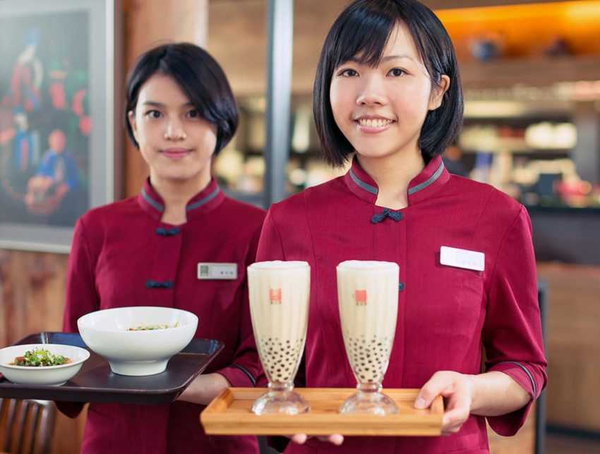 春水堂 春水堂創始店︱世界第一杯珍珠奶茶在台中，還能DIY自製珍奶，珍珠奶茶手搖體驗 1 2023
