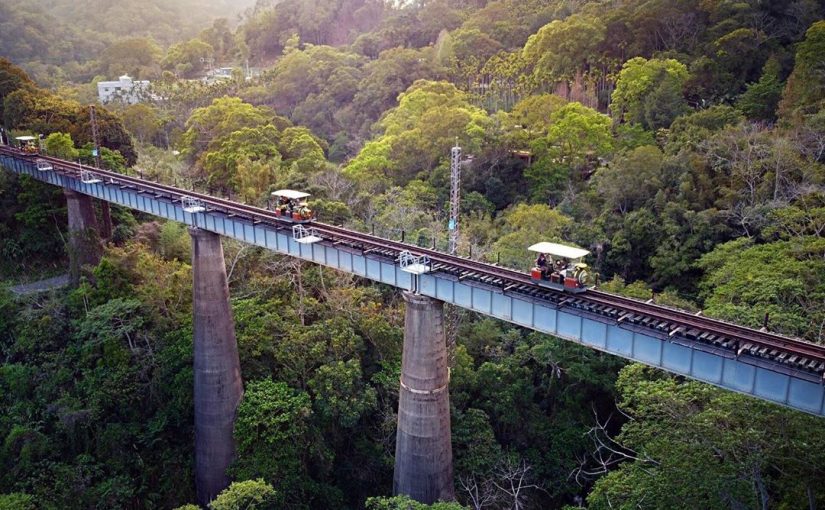 舊山線鐵道自行車,龍騰斷橋,勝興車站,魚藤坪鐵橋,鐵道工藝,苗栗三義,隧道燈光投影,苗栗,三義,勝興,龍騰,苗栗景點,三義景點,舊山線,舊山線鐵道,2號隧道,鯉魚潭水庫,內社川鐵橋,網路訂票,優惠套票,三義鴨箱寶