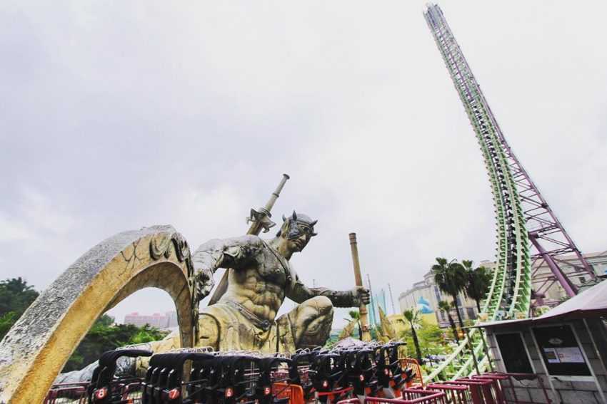 極限挑戰 極限挑戰 義大世界遊樂器材 義大樂園設施 義大遊樂世界設備 義大遊樂世界玩什麼 義大好玩嗎