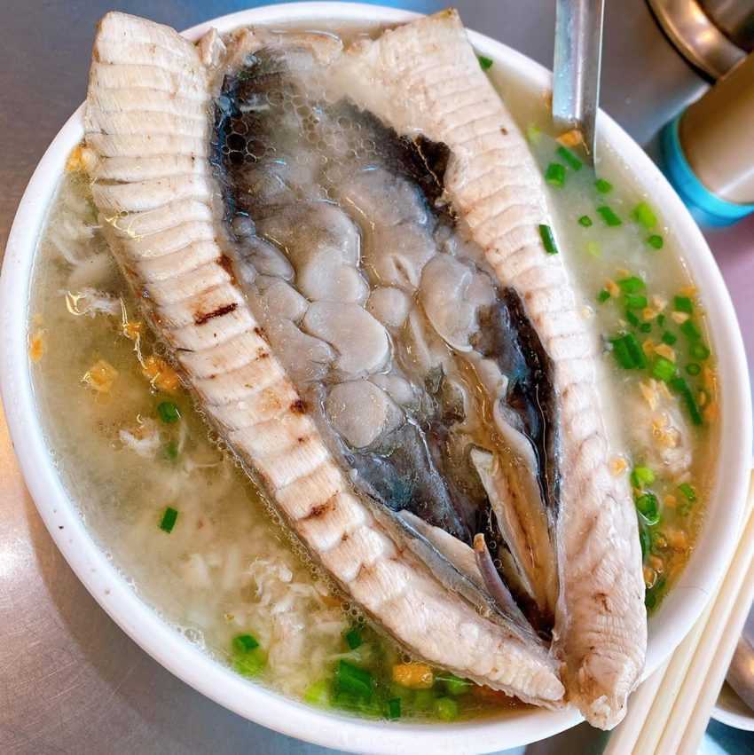 美食, ▸台南景點, ▸旅遊情報 中西區, 台南, 台南小吃, 台南必吃, 台南美食, 台南餐廳, 國華街, 安平, 富盛號碗粿, 炸雞洋行, 無名米糕, 牛肉湯, 糯夫米糕, 美食, 阿堂鹹粥 2021