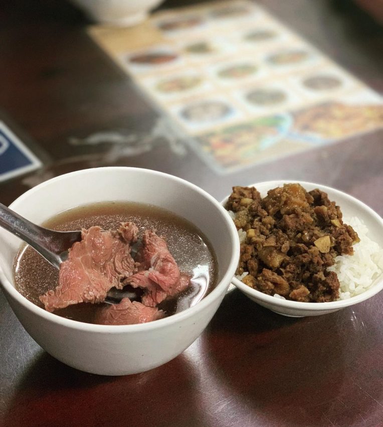 台南牛肉湯排行 21哪間牛肉湯最好吃 台南牛肉湯6大名店pk 評價 配料 營業時間 推薦內行吃法 好好玩台灣21