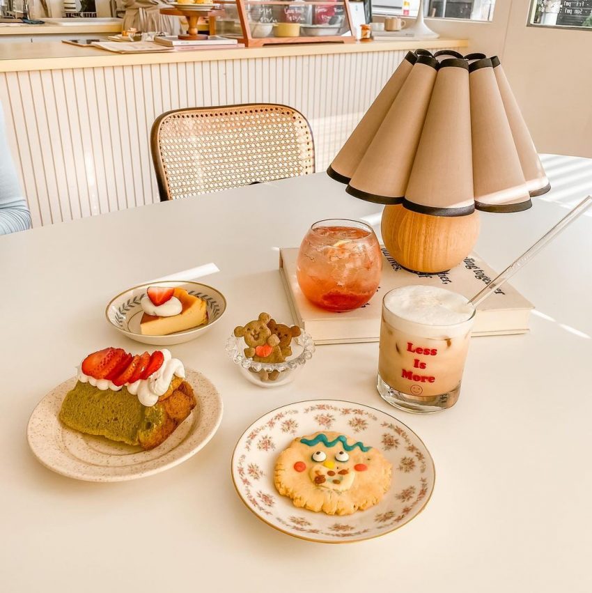 Cafe_about moon Cafe_about moon