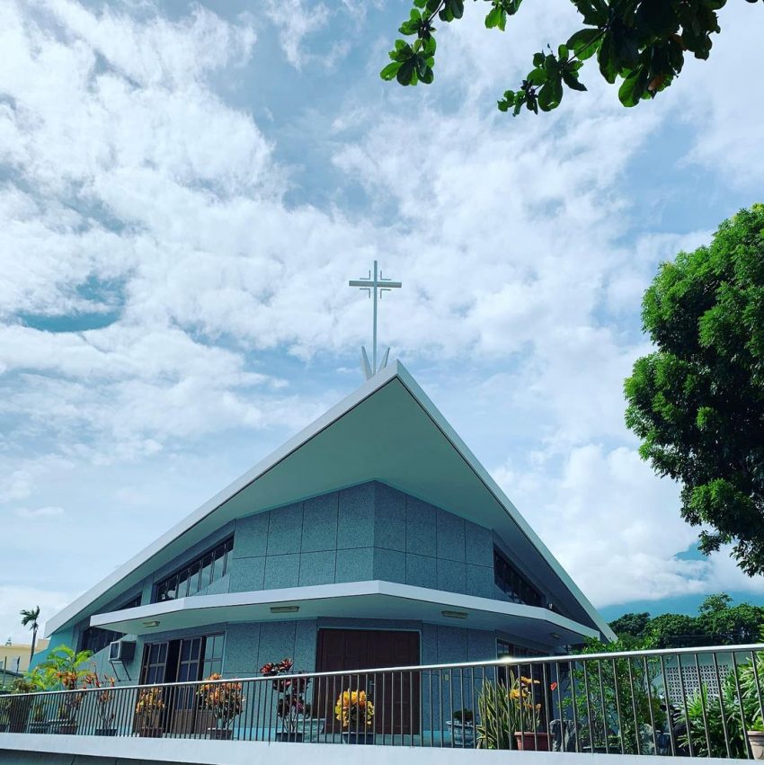 加路蘭海岸風景區 | 附近景點一日遊路線｜位在東河鄉的「都蘭天主堂」，仿船型的設計，在寧靜的都蘭村落裡，十分吸引旅人的目光。有機會來到東河鄉都蘭地區，不妨順道來這邊散散步，感受教堂之美，也能讓心情沉靜