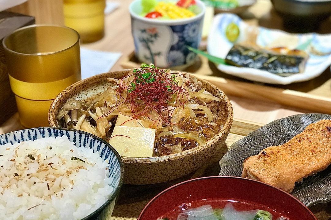 ▸旅遊情報, ▸桃園景點, 伴手禮, 美食 中原夜市, 中壢, 中壢夜市, 中壢必吃, 中壢必吃 美食, 中壢火車站, 中壢美食, 中壢美食 必吃, 中壢美食名單, 內壢, 內壢美食, 好滋味海鮮麵, 客庄券, 小吃, 巷弄美食, 必吃, 桃園美食 2021