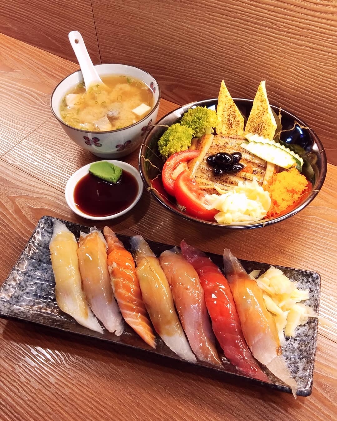 - 基隆廟口夜市美食 基隆廟口夜市美食 | 精選20家必吃美食、伴手禮、咖啡廳&夜市地圖&停車交通懶人包!在地人推薦! 2021 壽司