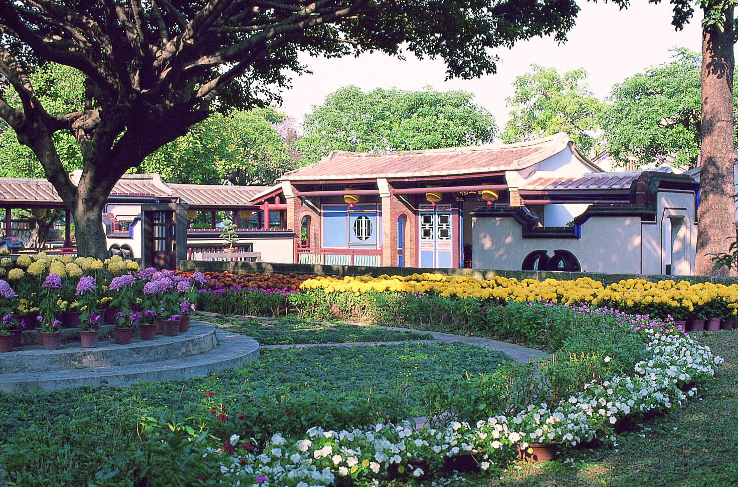 板橋林家花園 | 每到花季，園區內的「香玉簃」便會成為大家最愛休憩與賞花的地方