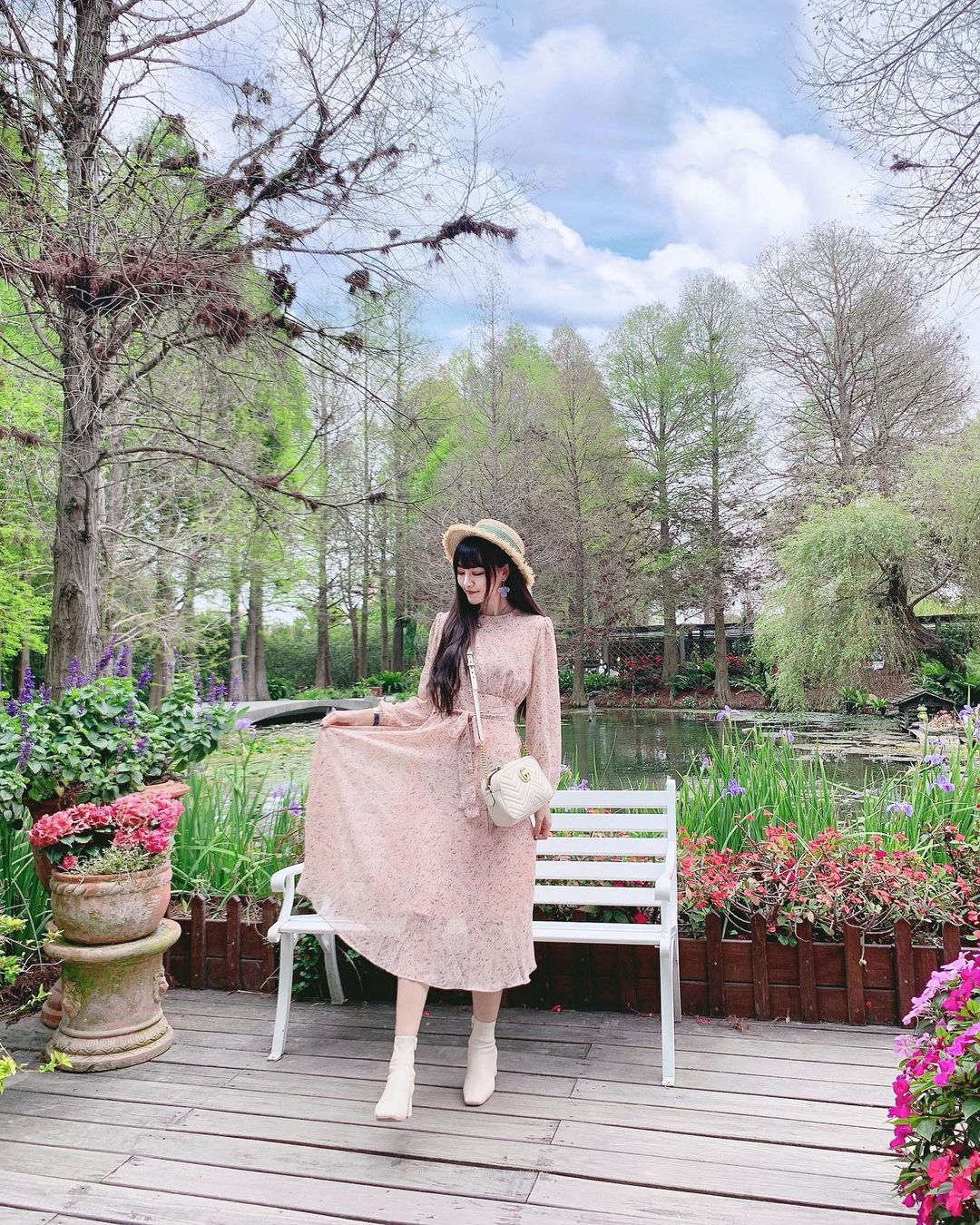 菁芳園 菁芳園|浪漫落羽松、湖畔玻璃屋花園景觀餐廳、超夯彰化拍照打卡景點 菁芳園 2023 菁芳園