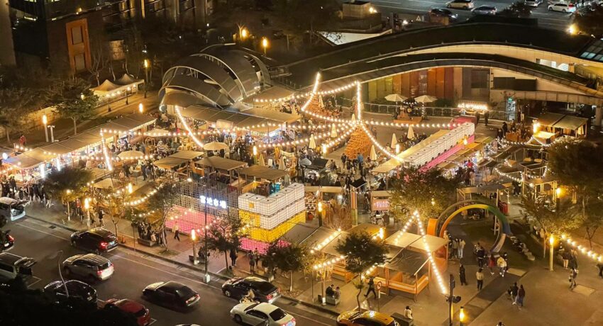 台中美食| 富地市場 |最美夜市就在草悟道,10 個必吃美食推薦 3 (圖片來源FB:<a href="https://www.facebook.com/FoodieMarketYimin/photos/">@FoodieMarketYimin</a>)
