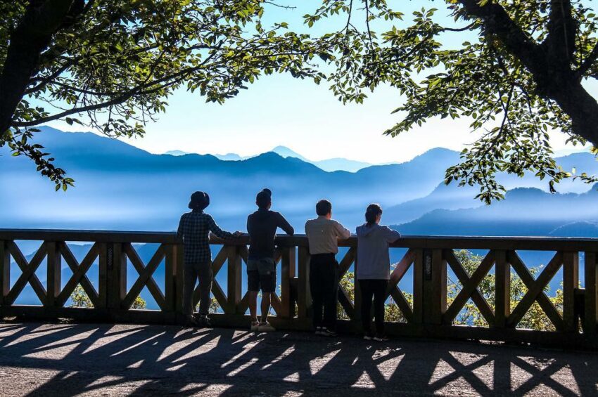 阿里山日出景點 阿里山日出景點|推薦最佳日出地點、最佳觀日出時間、阿里山日出小火車攻略 阿里山日出景點 2023 阿里山日出景點 阿里山日出景點|推薦最佳日出地點、最佳觀日出時間、阿里山日出小火車攻略 1 2023