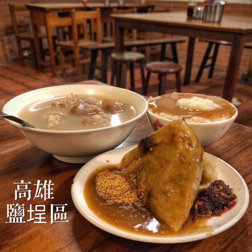 愛河景點 | 愛河美食,郭家肉粽只賣肉粽、碗粿、和四種湯品,但越是簡單的料理,越能看到店家功力。 愛河景點 | 愛河美食,郭家肉粽只賣肉粽、碗粿、和四種湯品,但越是簡單的料理,越能看到店家功力。