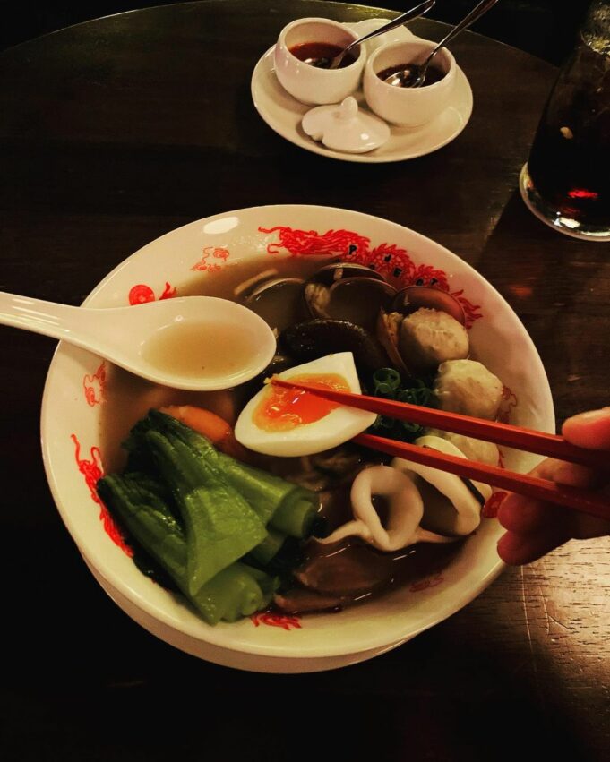 台北美食｜熱門人氣名店｜貓下去敦北俱樂部｜台北餐廳推薦, 敦化北路, 貓下去敦北俱樂部」炸雞、薯條、涼麵, 特色料理, 聚餐餐廳推薦, 調酒, 推薦台北好吃的人氣餐廳