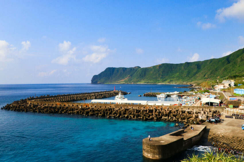 - 蘭嶼旅遊 【2022蘭嶼旅遊攻略】一次搞定蘭嶼交通景點、美食,快來探索遠得要命的秘境小島 2022 蘭嶼開元港