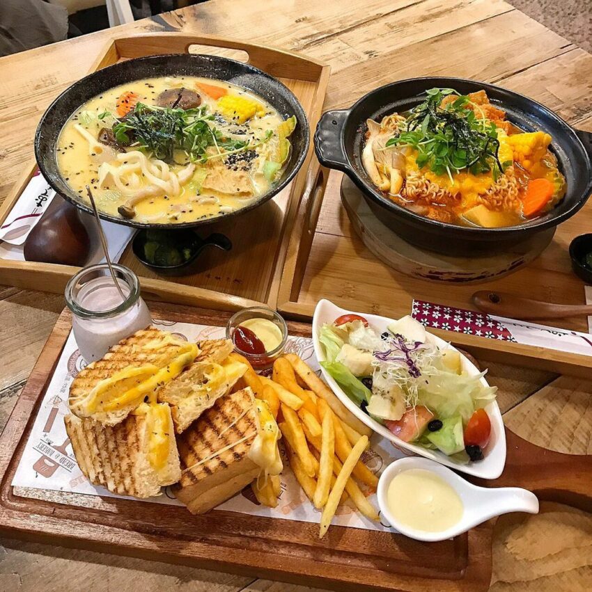 新莊美食,法諾米是一間無蔥蒜的純蔬食餐廳,義大利麵、三明治、石鍋飯、部隊鍋、湯麵…等多樣化的菜單,讓吃素不再單調。 新莊美食, 新莊石鍋拌飯,新北美食, 新北蔬食, 新北素食,新莊蔬食,新莊素食,新北義大利麵,新北燉飯,法諾米珈琲蔬食廚房,純蔬食餐廳,義大利麵、三明治、石鍋飯、部隊鍋、湯麵