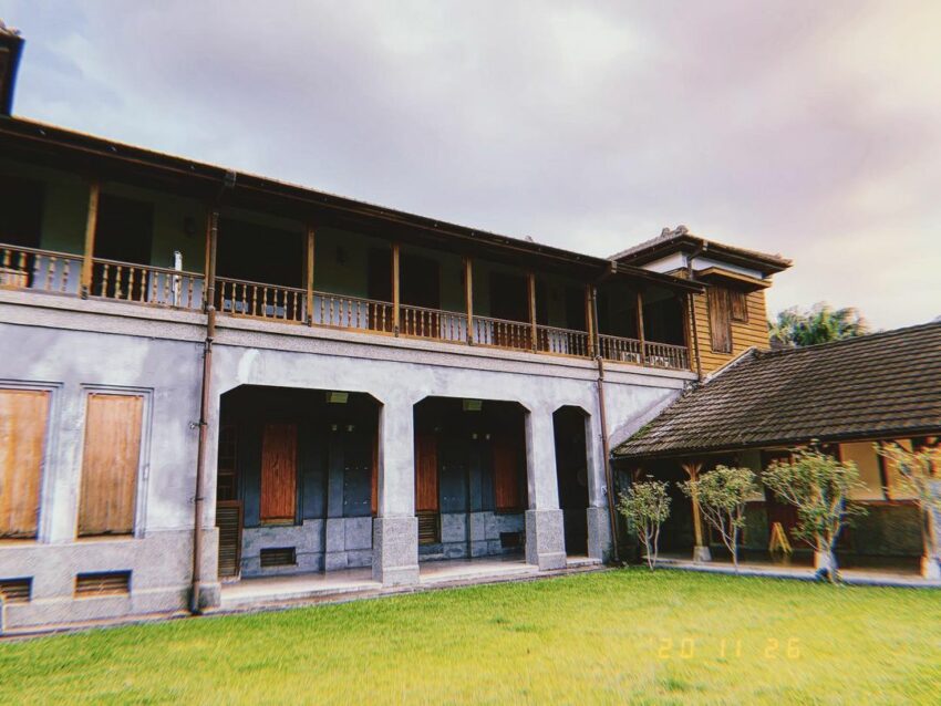 - 花蓮文創園區 花蓮文創園區|帶你逛客語劇《茶金》拍攝場景,舊酒廠歷史釀出新文創旋風|文創市集、花創附近美食 2021 花蓮文創園區|花蓮文創 花創 文創園區 文青景點 花蓮景點 2021