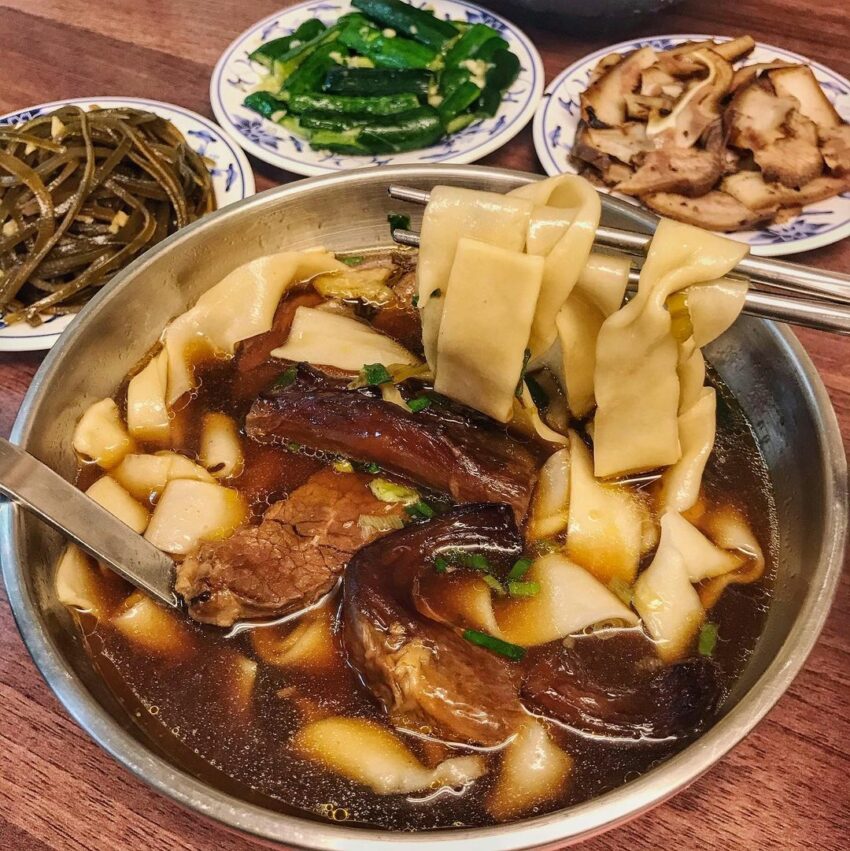 西門町萬年老山東牛肉家常麵店