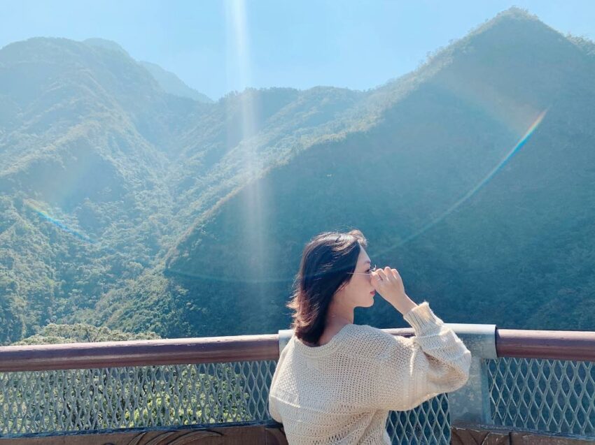 霧台觀景台設置在全台最高橋樑谷川大橋的兩端,自然擁有絕佳的視野,能俯瞰谷川大橋以及橋下河谷全貌 霧台觀景台
