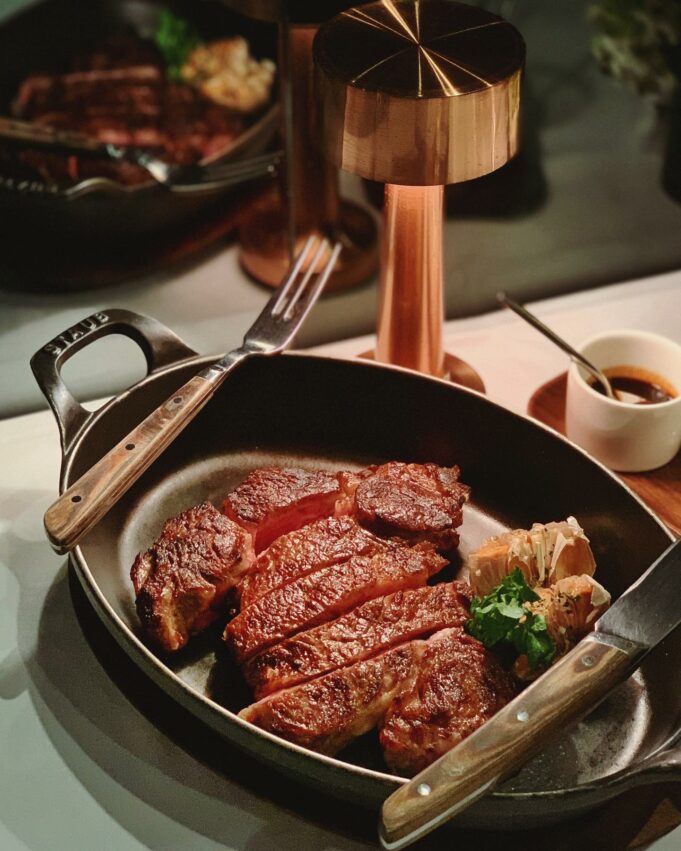 ▸旅遊情報, 特別企劃, 美食 A Cut, De nuit, Forchetta, Impromptu by Paul Lee, JL Studio, logy, Longtail, RAW, T+T, Tairroir 態芮, 亞都麗緻飯店天香樓, 侯布雄(一星升二星) 米其林一星:台北美福大飯店米香台菜餐廳, 俺達的肉屋, 台中米其林餐廳, 台中美食, 台北喜來登飯店請客樓, 台北慕舍渥達尼斯磨坊, 台北米其林餐廳, 台北美食, 吉兆割烹壽司, 大腕燒肉, 富錦樹台菜香檳, 山海樓, 教父牛排, 明壽司, 明福台菜海產, 法式料理, 澀 Sur, 牛排, 牡丹Tempura, 祥雲龍吟, 米其林, 米其林三星, 米其林二星, 米其林餐廳, 美食, 謙安和, 金蓬萊遵古台菜, 隆鮨Sushi RYU, 雅閣中餐廳, 頤宮, 鮨天本, 鰭野村, 鹽之華 2021