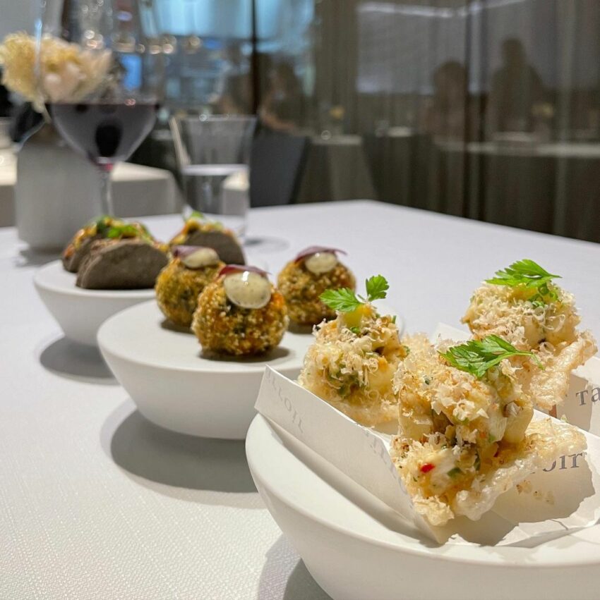 ▸旅遊情報, 特別企劃, 美食 A Cut, De nuit, Forchetta, Impromptu by Paul Lee, JL Studio, logy, Longtail, RAW, T+T, Tairroir 態芮, 亞都麗緻飯店天香樓, 侯布雄(一星升二星) 米其林一星:台北美福大飯店米香台菜餐廳, 俺達的肉屋, 台中米其林餐廳, 台中美食, 台北喜來登飯店請客樓, 台北慕舍渥達尼斯磨坊, 台北米其林餐廳, 台北美食, 吉兆割烹壽司, 大腕燒肉, 富錦樹台菜香檳, 山海樓, 教父牛排, 明壽司, 明福台菜海產, 法式料理, 澀 Sur, 牛排, 牡丹Tempura, 祥雲龍吟, 米其林, 米其林三星, 米其林二星, 米其林餐廳, 美食, 謙安和, 金蓬萊遵古台菜, 隆鮨Sushi RYU, 雅閣中餐廳, 頤宮, 鮨天本, 鰭野村, 鹽之華 2021