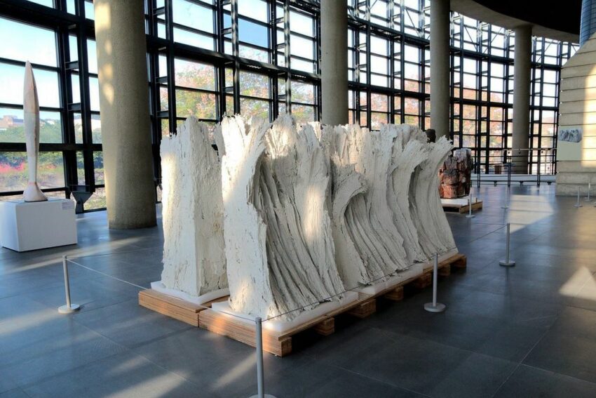 鶯歌景點｜如今的鶯歌更有許多藝術家和陶藝師進駐，民眾來到這裡，除了購買陶器，更多了許多逛展、製作DIY的多樣活動可參與。