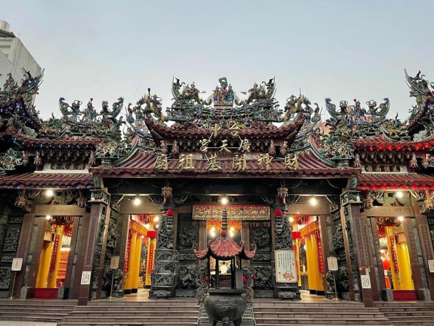 財神廟 財神爺這樣拜》全台9 間財神廟推薦,拜金山財神廟、迎財神、補財庫總整理! 財神廟 2023 財神 台中廣天宮、財神、全台財神廟、財神廟推薦、財神廟、財神爺、金山財神廟、武財神、迎財神、補財庫
