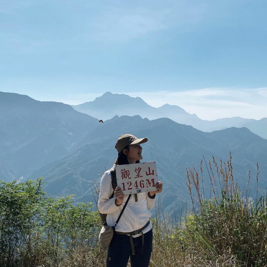 德文山步道位於德文部落裡的德文山,又稱觀望山,是德文風景區的八景之一。步道單程約3.1公里,往返大概要2個半小時,Z字型的山路輕鬆好走 三地門景點 觀望山步道