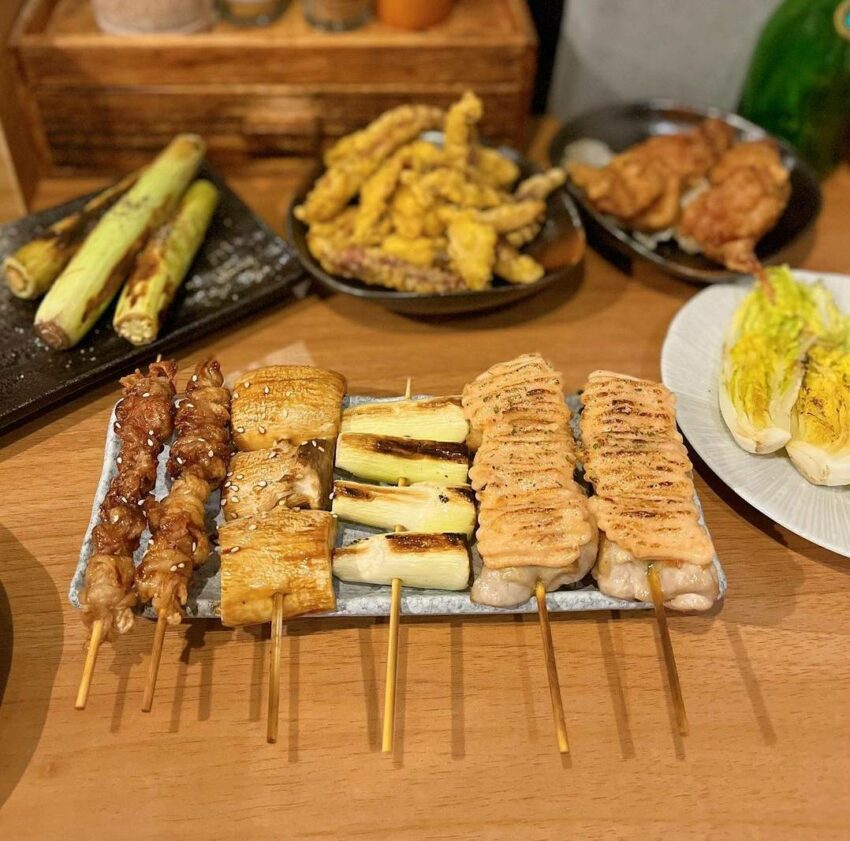 - 士林夜市美食 【2022士林夜市美食】學生族推薦必吃TOP20!平價美食餐廳、人氣消夜跟著吃準沒錯 2022 士林夜市美食