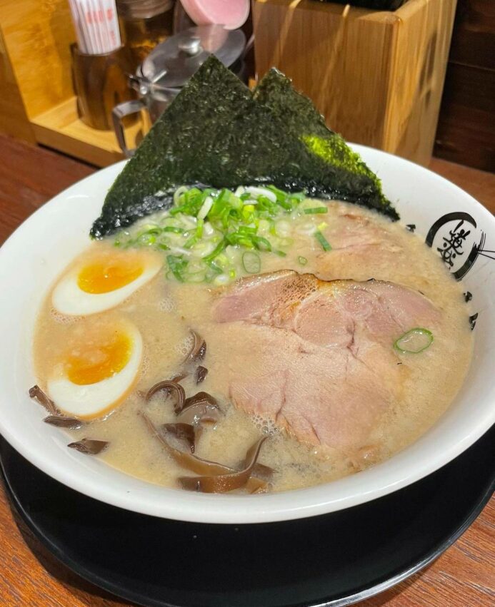 - 士林夜市美食 【2022士林夜市美食】學生族推薦必吃TOP20!平價美食餐廳、人氣消夜跟著吃準沒錯 2022 士林夜市美食