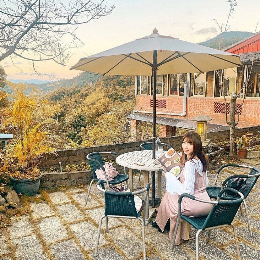 台北景點|貓空紅木屋 貓空紅木屋,台北景點, 台北旅遊景點, 台北一日遊, 台北好玩的地方, 台北旅遊, 台北活動, 台北好去處, 台北市區景點, 台北半日遊, 台北一日遊景點, 台北捷運系統, 台北捷運景點, 台北捷運地圖,Taipei attractions, Taipei tourist attractions, Taipei day tour, fun places in Taipei, Taipei travel, Taipei activities, places to go in Taipei, Taipei city attractions, Taipei half-day tour, Taipei one-day tour attractions, Taipei MRT, Taipei MRT attractions, Taipei MRT map,北の観光地,台北の観光スポット,台北の一日ツアー,台北で楽しい場所,台北旅行,台北のイベント,台北に行くべき場所,台北市内の観光地,台北の半日ツアー,台北の一日ツアーの観光地,台北の捷運,台北の捷運の観光地,台北の捷運地図