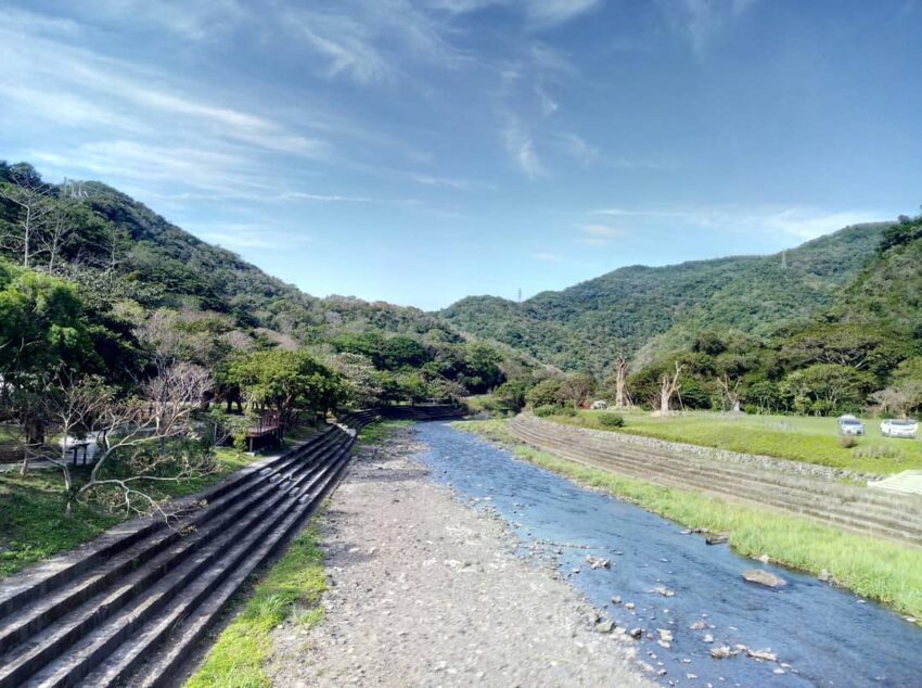 - 雙流森林遊樂區 雙流森林遊樂區 | 推薦景點、健行步道、優惠票價&交通路線攻略一次看 2022 雙流國家森林遊樂區 親水階梯