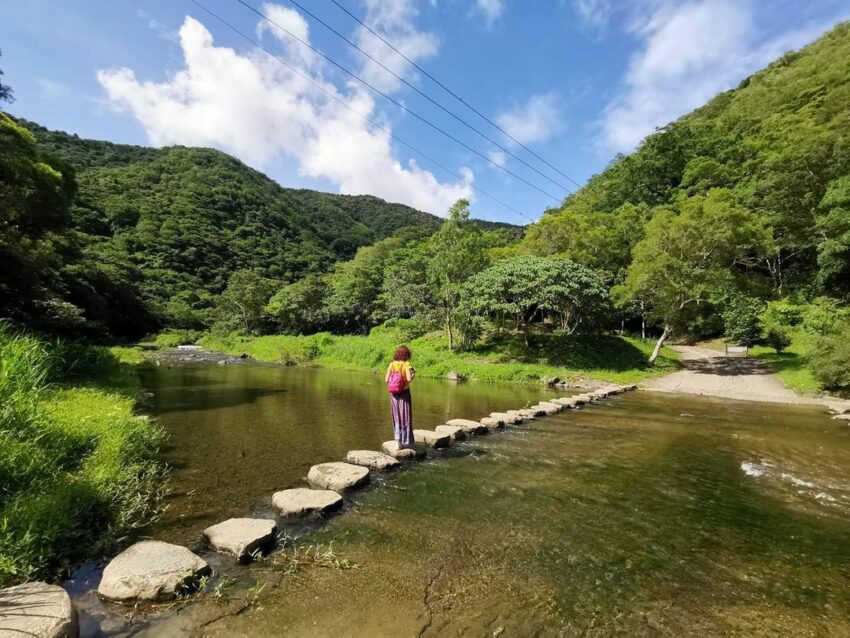 - 雙流森林遊樂區 雙流森林遊樂區 | 推薦景點、健行步道、優惠票價&交通路線攻略一次看 2022 雙流國家森林遊樂區 瀑布涉水區