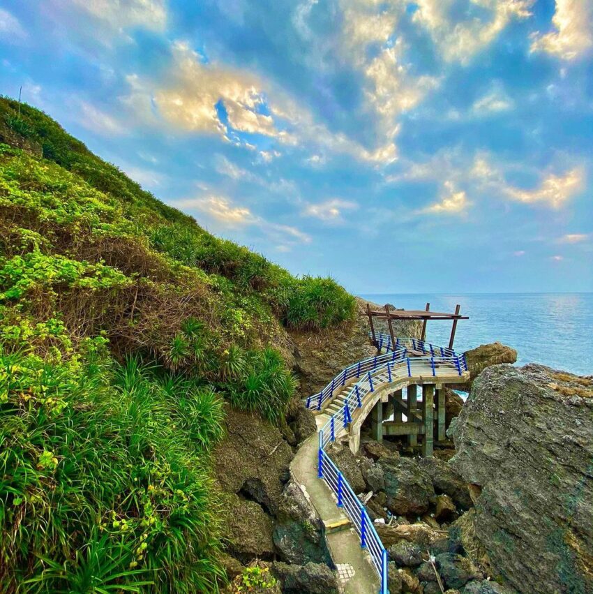 懶人露營 小琉球景點推薦|TOP13必去熱門景點,小琉球一日遊必玩行程攻略、小琉球潮間帶,玩遍琉球私房秘境、ig景點! 懶人露營 2023 小琉球景點 烏鬼洞