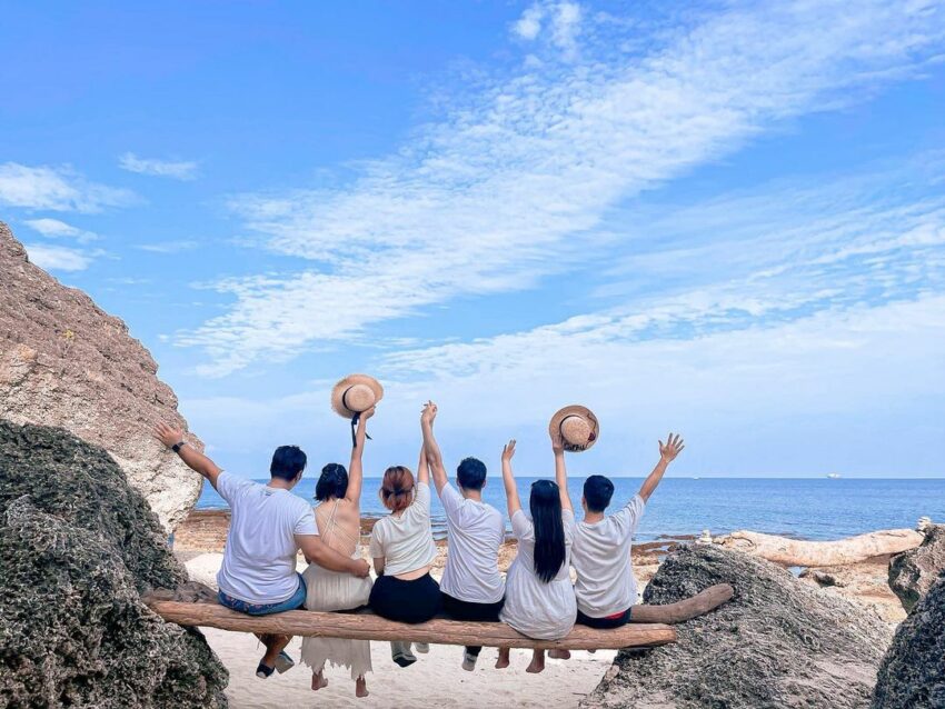 懶人露營 小琉球景點推薦|TOP13必去熱門景點,小琉球一日遊必玩行程攻略、小琉球潮間帶,玩遍琉球私房秘境、ig景點! 懶人露營 2023 小琉球景點 網美老木