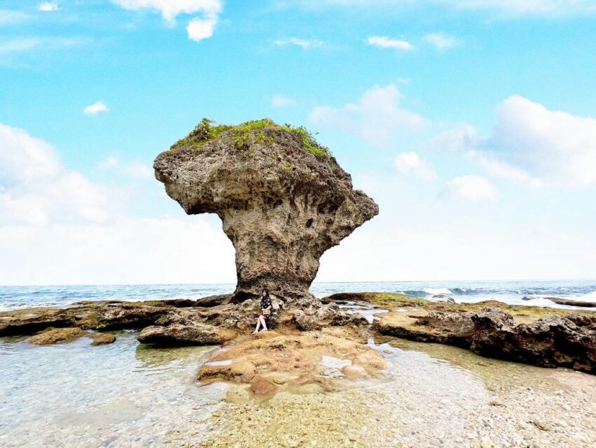懶人露營 小琉球景點推薦|TOP13必去熱門景點,小琉球一日遊必玩行程攻略、小琉球潮間帶,玩遍琉球私房秘境、ig景點! 懶人露營 2023 小琉球景點 花瓶岩
