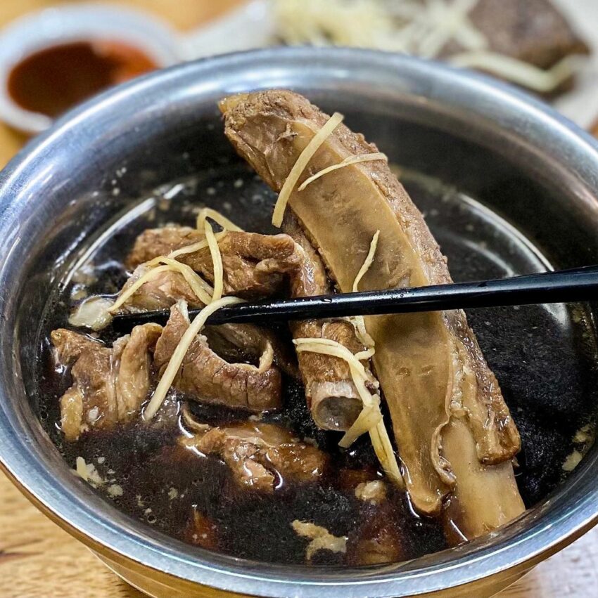 高雄夜市 藥燉排骨 