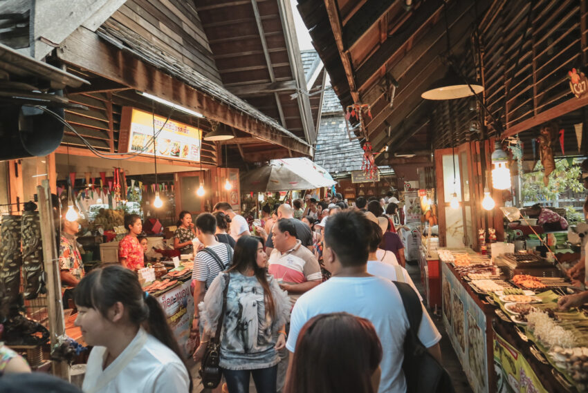 芭達雅夜市 芭達雅必吃美食|泰國芭達雅14間餐廳、經典小吃、咖啡廳、酒吧推薦,芭達雅吃什麼千萬別錯過! 芭達雅夜市 2022 芭達雅四方水上市場