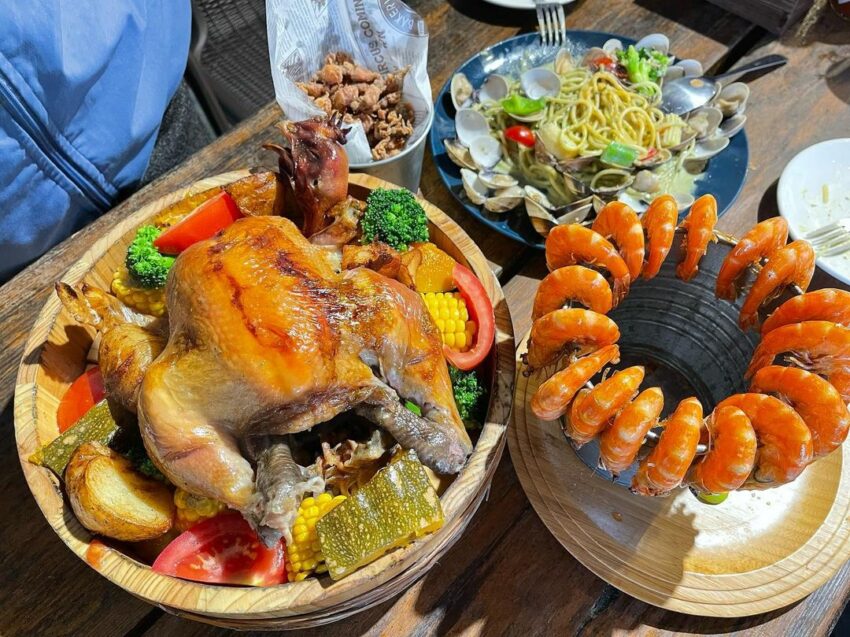 頭城景點,走進流水森林,真的有種走進森林的感覺,涼風透過兩旁茂密的樹林吹來,還能聽見潺潺的溪水聲,非常放鬆舒適 頭城景點,走進流水森林,真的有種走進森林的感覺,涼風透過兩旁茂密的樹林吹來,還能聽見潺潺的溪水聲,非常放鬆舒適