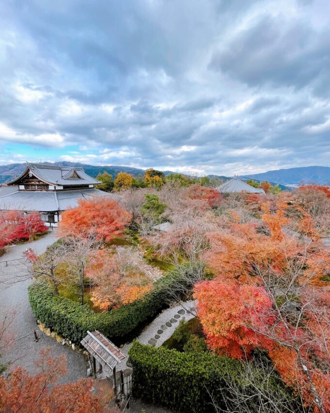 清水寺一日遊,清水寺一日遊,清水寺景點,清水寺景點,京都清水寺一日遊,清水寺交通方式,清水寺交通,清水寺交通,清水寺到伏見稻荷,伏見稻荷到清水寺,京都車站到清水寺,清水寺到京都車站,清水寺由來,清水寺傳說,清水寺祭典,清水寺夜間參拜,清水寺櫻花,清水寺楓葉,清水寺景點推薦,清水寺和服,清水寺介紹,三重塔,地主神社, 清水寺音羽の瀧,清水寺本堂千手觀音,清水舞台,清水寺周邊景點推薦,花見小路,八坂神社,ねねの道-寧寧之道,高台寺,將軍塚青龍殿,石塀小路,八坂塔,庚申堂,二年坂,三年坂,清水寺星巴克,清水寺必買推薦,伴手禮,京都七味唐辛子,MALEBRANCHE濃茶夾心餅乾,清水寺御守,香十,香片香包,清水寺美食推薦,清水寺小吃,藤菜美醬油糰子,Kyo-baum,抹茶年輪蛋糕,清水寺午餐,麵藏人,蕎麥麵,阿古屋茶屋,茶泡飯,清水寺晚餐,京都衹園天婦羅,八坂圓堂,Gion Bansan,清水寺伴手禮,清水寺,清水寺怎麼玩,