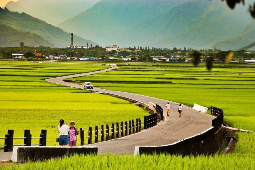 台東景點 【2023台東景點】最新 36 個台東一日遊必去秘境,私房景點,好玩旅遊行程,保證讓你 IG 版面美到翻! 台東景點 2023 台東景點 天堂之路