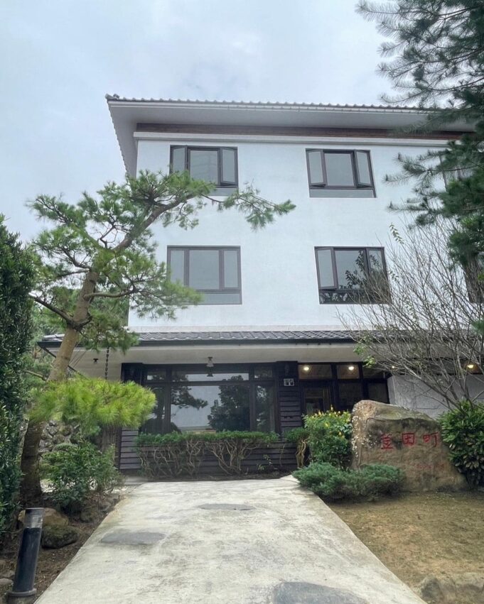 阿里山接駁巴士 南投住宿推薦｜嚴選20間好評文旅飯店、最夯南投網美民宿一次蒐羅！ 9 2023