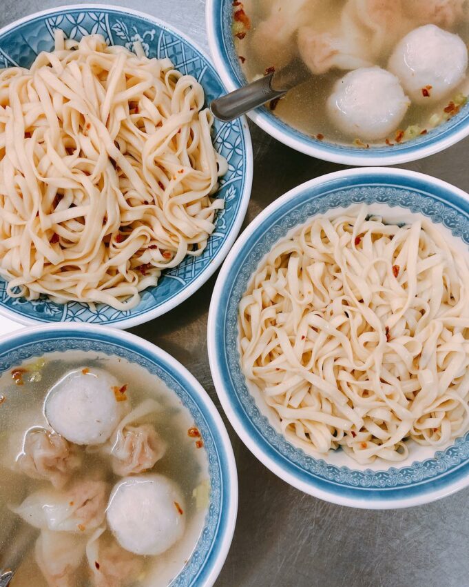 youtube下載 2023宜蘭美食|推薦必吃140家在地美食《宜蘭美食集合》美食餐廳,在地小吃、櫻桃鴨、名產、咖啡廳下午茶(礁溪、頭城、蘇澳、羅東、蘇澳) youtube下載 2023 宜蘭美食 羅東帝爺廟口喥咕麺