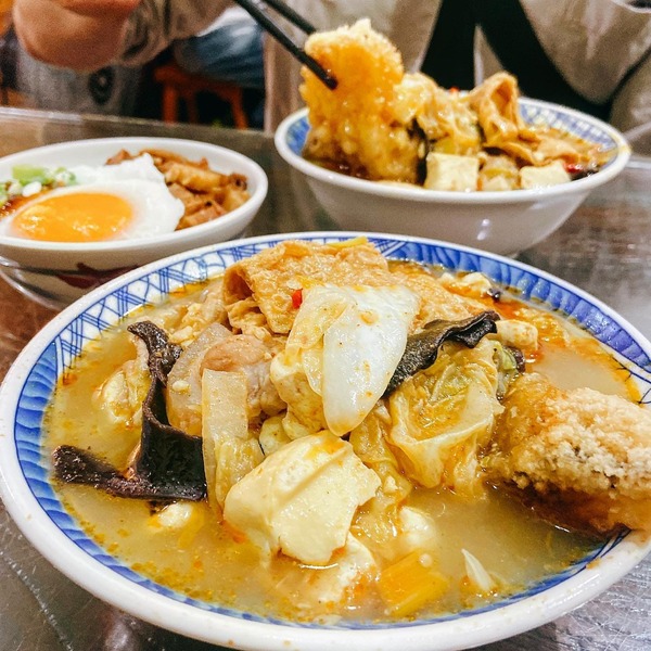 嘉義景點 2023嘉義美食推薦13家文化路夜市的嘉義宵夜小吃、嘉義市美食的嘉義美食餐廳、東市場美食和咖啡廳總整理 嘉義景點 2023 文化路夜市營業時間、文化路夜市美食推薦、文化路夜市小吃、嘉義美食、嘉義小吃