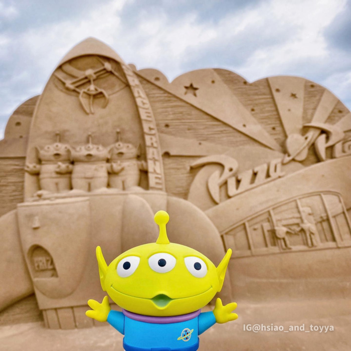 全球唯一「迪士尼百年慶典」主題沙雕展就在2023福隆國際沙雕藝術季，最新活動資訊、迪士尼沙雕搶先看、入場清潔及保險費、周邊活動、住宿優惠等讓你玩high整個夏天！