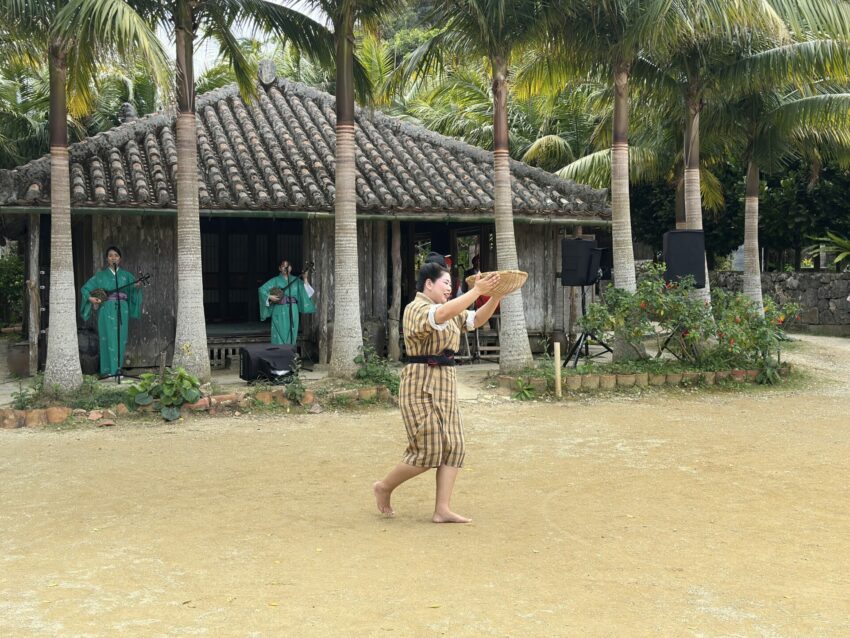 沖繩「琉球村」一日遊，體驗琉球文化，穿上琉服探訪琉球王國全攻略