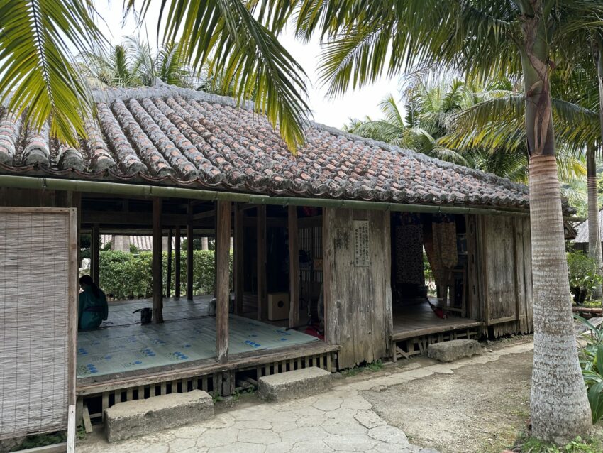 沖繩「琉球村」一日遊，體驗琉球文化，穿上琉服探訪琉球王國全攻略